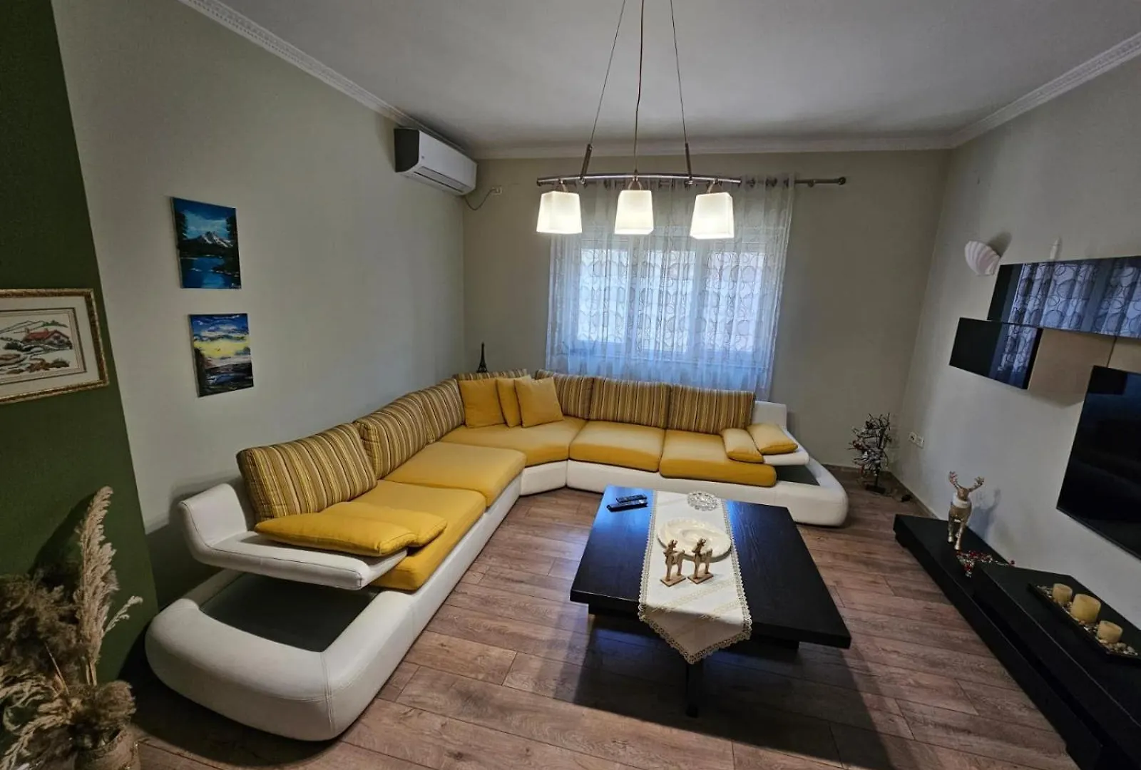 Botanic Park Apartments Tirana 0*,  Albania